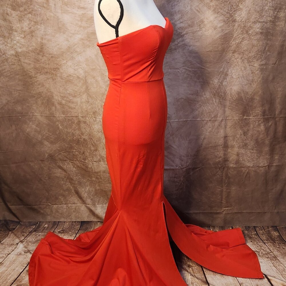 Strapless Mermaid Gown – Red – Size S - Picture 9 of 15
